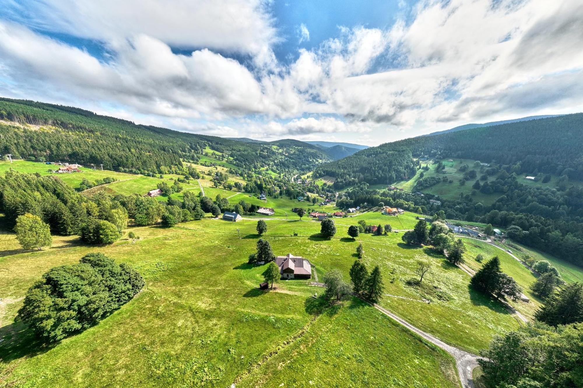 Horsky Dum Urlas Pec pod Snezkou Exterior photo